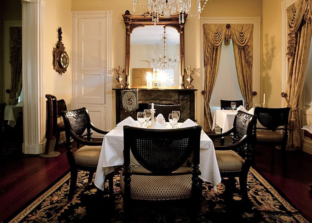 Monmouth Historic Inn Natchez Exteriör bild