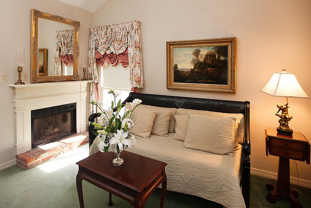 Monmouth Historic Inn Natchez Rum bild